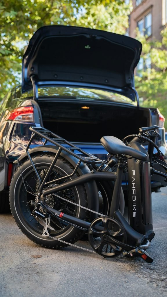 a-motorcycle-in-the-trunk-of-a-car-1sb4-7byenc a-motorcycle-in-the-trunk-of-a-car-1sb4-7byenc